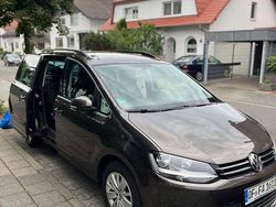 Braun Gebraucht 2018 VW Sharan Van / Kleinbus | 19.600 € (Fairer Preis)