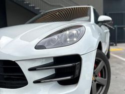 Weiß Gebraucht 2015 Porsche Macan Turbo SUV | 29.999 € (Etwas zu teuer)