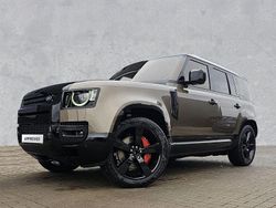Braun Gebraucht 2024 Land Rover Defender SUV | 112.790 € (Teuer)