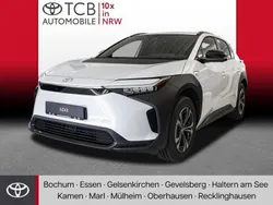 Weiß Gebraucht 2025 Toyota bZ4X SUV | 46.689 €