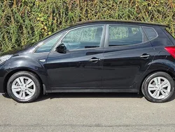 Schwarz Gebraucht 2015 Hyundai ix20 Trend Van / Kleinbus | 10.900 € (Guter Preis)