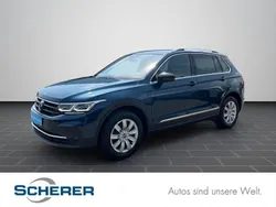 Nightshade blue metallic (metallic) Gebraucht 2024 VW Tiguan Move SUV | 33.400 € (Fairer Preis)