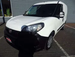 Colore esterno (weiß) Gebraucht 2020 Fiat Doblò Van / Kleinbus | 12.450 € (Etwas zu teuer)