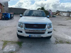 Weiß Gebraucht 2009 Ford Explorer XLT SUV | 16.000 €