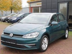 Grün Gebraucht 2017 VW Golf VII Comfortline Limousine | 10.990 € (Fairer Preis)