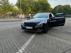 Schwarz Gebraucht 2014 Mercedes E200 Coupé | 17.400 € (Fairer Preis)