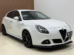 Weiß Gebraucht 2010 Alfa Romeo Giulietta Turismo Kleinwagen | 12.980 €