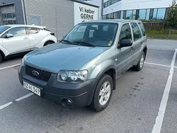 Grün Gebraucht 2006 Ford Maverick Basis SUV | 2.200 € (Fairer Preis)