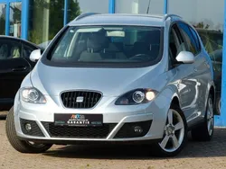 Silber Gebraucht 2010 Seat Altea XL Stylance Van / Kleinbus | 8.990 € (Teuer)