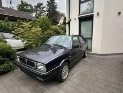 Blau Gebraucht 1992 Lancia Delta Limousine | 14.999 €