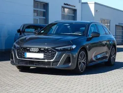 Grau Gebraucht 2024 Audi A5 S-Line Coupé | 59.445 € (Guter Preis)