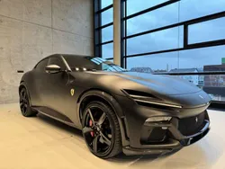 Schwarz Neu 2025 Ferrari Purosangue SUV | 689.870 € (Etwas zu teuer)