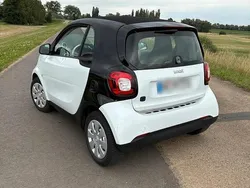 Weiß Gebraucht 2020 Smart ForTwo Electric Drive Kleinwagen | 8.000 € (Guter Preis)