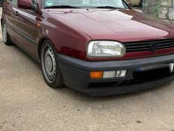 Rot Gebraucht 1993 VW Golf III Kleinwagen | 2.999 €