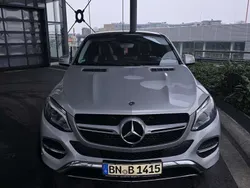 Grau Gebraucht 2019 Mercedes GLE350 SUV | 51.000 €