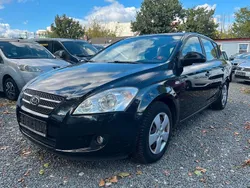 Schwarz Gebraucht 2009 Kia Ceed Limousine | 2.890 € (Superpreis)