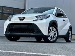 Weiß Gebraucht 2022 Toyota Aygo Kleinwagen | 12.221 € (Superpreis)