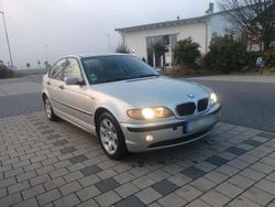 Silber Gebraucht 2003 BMW 318 Limousine | 2.050 € (Guter Preis)