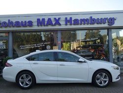 Weiß Gebraucht 2017 Opel Insignia Innovation Limousine | 11.999 € (Fairer Preis)