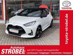 Shimmering silver metallic / d Neu 2025 Toyota Yaris Hybrid Plus Kleinwagen | 28.480 € (Fairer Preis)