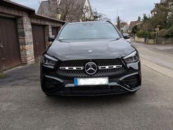 Schwarz Gebraucht 2025 Mercedes GLA200 AMG SUV | 43.900 € (Teuer)
