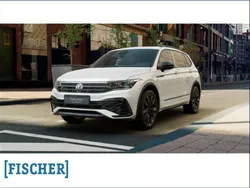 Oryxweiß perlmutteffekt Gebraucht 2024 VW Tiguan Allspace R-line SUV | 58.885 €