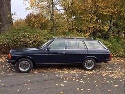 Blau Gebraucht 1981 Mercedes 300 Kombi | 10.000 €