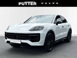 Weiss Gebraucht 2024 Porsche Cayenne GTS SUV | 145.900 €