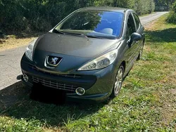Grau Gebraucht 2007 Peugeot 207 Sport Limousine | 2.000 € (Guter Preis)