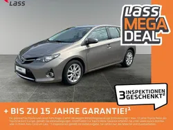 Braun Gebraucht 2013 Toyota Auris Life+ Kleinwagen | 12.980 € (Etwas zu teuer)