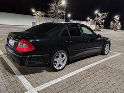 Schwarz Gebraucht 2007 Mercedes E320 Elegance Limousine | 7.500 € (Fairer Preis)