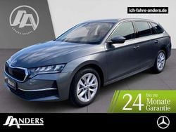 Graphitgrau Gebraucht 2024 Skoda Octavia Selection Kombi | 30.484 € (Superpreis)