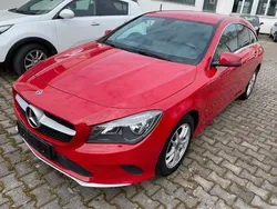 Rot Gebraucht 2018 Mercedes CLA180 Shooting Brake Kombi | 12.900 € (Superpreis)