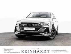 Chronosgrau metallic Gebraucht 2022 Audi e-tron Sportback Black Edition SUV | 33.285 € (Superpreis)