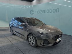 Grau Gebraucht 2023 Ford Focus ST-Line Kombi | 27.650 € (Etwas zu teuer)