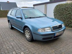 Silber Gebraucht 2009 Skoda Octavia Tour Kombi | 1.750 € (Guter Preis)