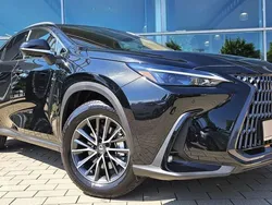 Graphitschwarz metallic Neu 2024 Lexus NX350h Business Edition SUV | 49.980 € (Superpreis)