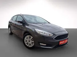 Grau Gebraucht 2018 Ford Focus Limousine | 10.880 € (Superpreis)