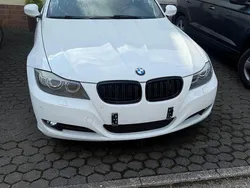 Weiß Gebraucht 2009 BMW 330 Kombi | 7.000 € (Guter Preis)