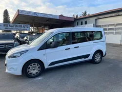 Weiß Gebraucht 2015 Ford Tourneo Ambiente Van / Kleinbus | 7.900 €