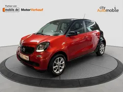 Rot/schwarz Gebraucht 2015 Smart ForFour Passion Limousine | 7.480 € (Etwas zu teuer)