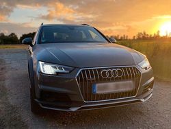Grau Gebraucht 2018 Audi A4 Allroad Kombi | 20.800 € (Fairer Preis)