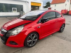 Rot Gebraucht 2008 Opel Corsa Sport Limousine | 3.200 € (Etwas zu teuer)