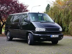 Schwarz Gebraucht 2003 VW T4 Highline Van | 19.000 €
