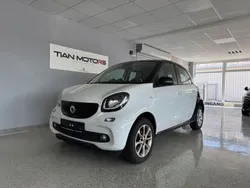 Weiß Gebraucht 2016 Smart ForFour Passion Limousine | 5.900 € (Guter Preis)