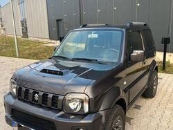 Grau Gebraucht 2017 Suzuki Jimny Style SUV | 17.900 € (Fairer Preis)