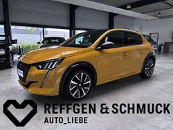 Jaune faro Gebraucht 2023 Peugeot 208 GT Kleinwagen | 20.880 €