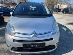 Grau Gebraucht 2010 Citroën Grand C4 Picasso Tendance Van / Kleinbus | 2.700 € (Fairer Preis)