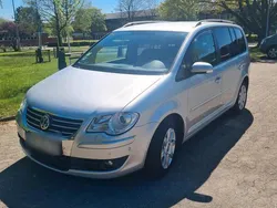 Grau Gebraucht 2007 VW Touran Van / Kleinbus | 6.000 € (Etwas zu teuer)