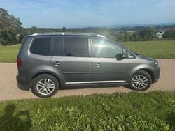 Grau Gebraucht 2014 VW Touran Van / Kleinbus | 8.999 € (Superpreis)
